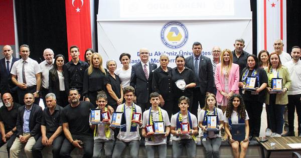 DAÜ 3. Ali Karasel Ortaokullar Arası Matematik Yarışması Ödül Töreni Gerçekleştirildi